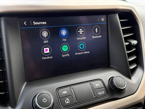 2023 GMC Acadia Denali