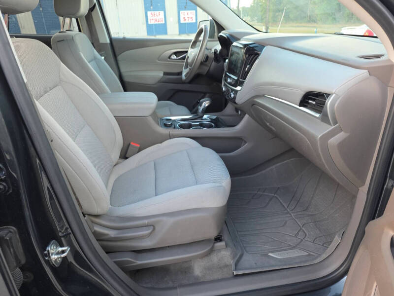 2021 Chevrolet Traverse LT Cloth