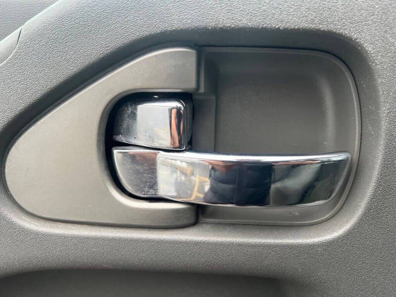 2015 Nissan Frontier SV