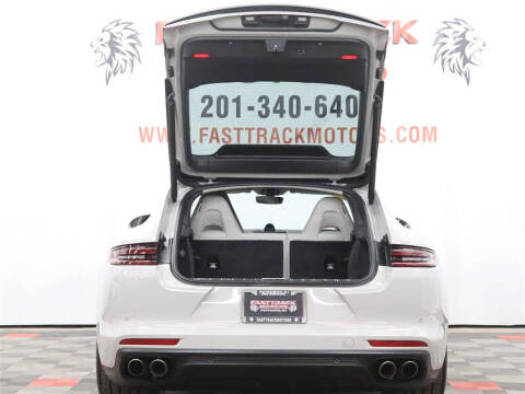 2017 Porsche Panamera 4S