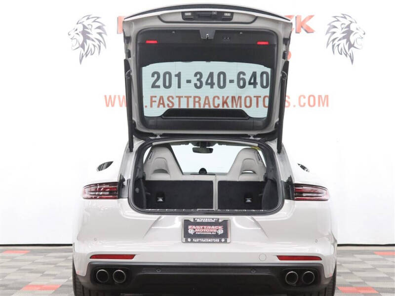 2017 Porsche Panamera 4S