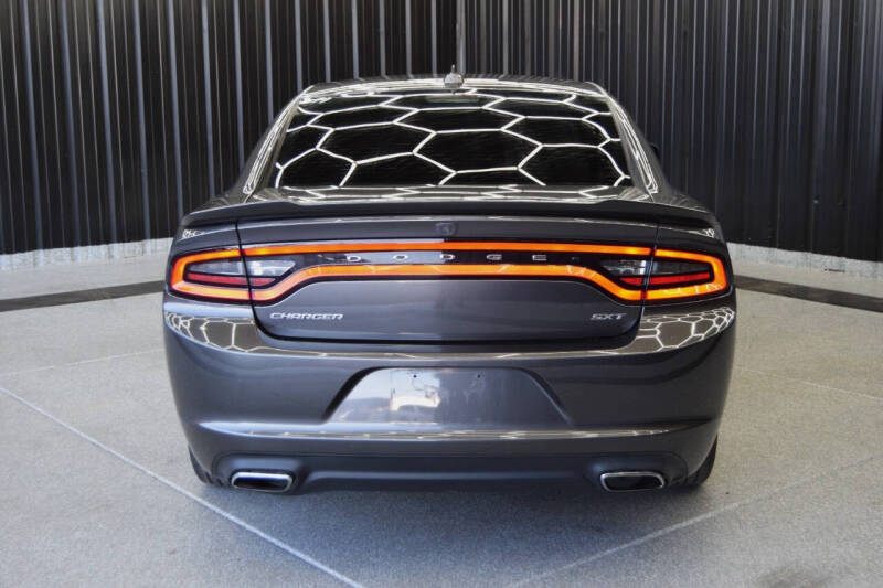 2017 Dodge Charger SXT