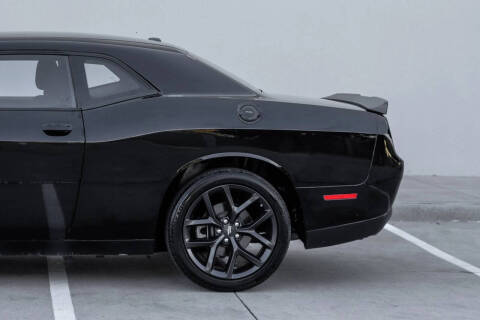 2022 Dodge Challenger SXT