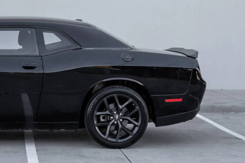 2022 Dodge Challenger SXT