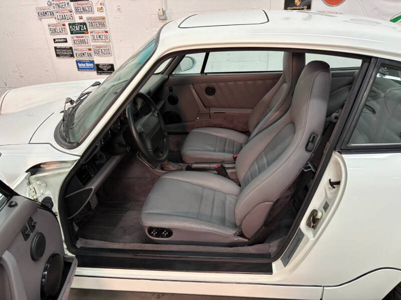 1991 Porsche 911 Carrera 2