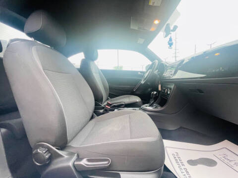 2013 Volkswagen Beetle 2.5L Entry PZEV