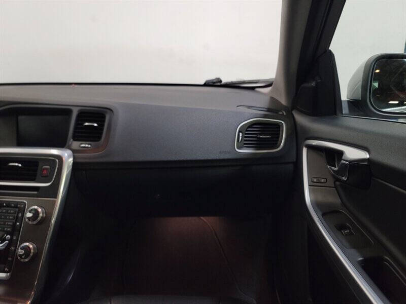 2016 Volvo S60 T5 Drive-E Premier