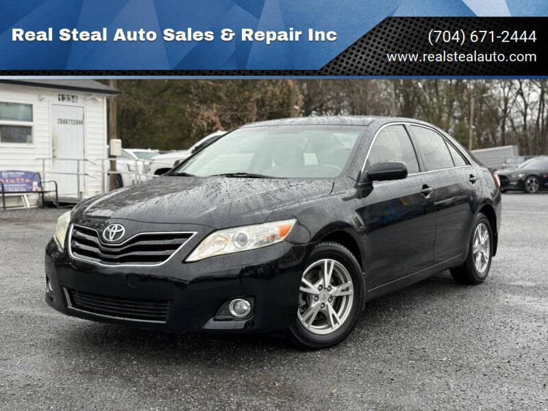 2010 Toyota Camry XLE's photo