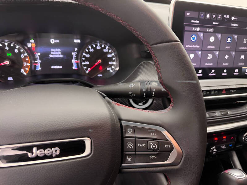 2025 Jeep Compass Trailhawk