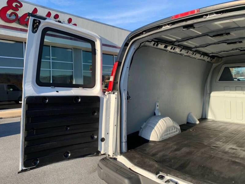 2021 Chevrolet Express 2500