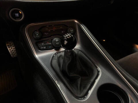 2016 Dodge Challenger R/T Plus