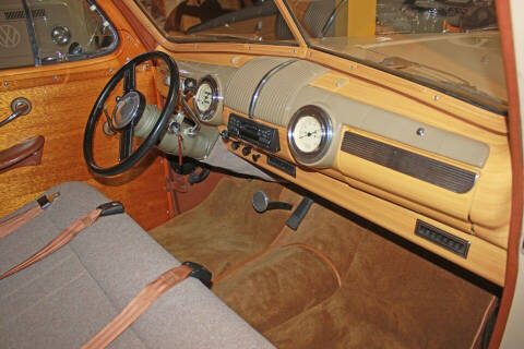 1948 Ford Super Deluxe