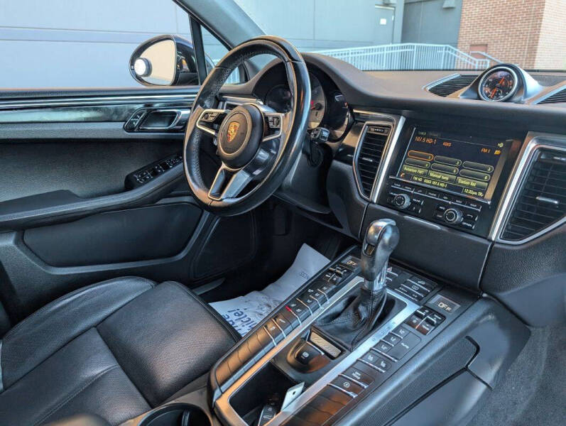 2016 Porsche Macan S