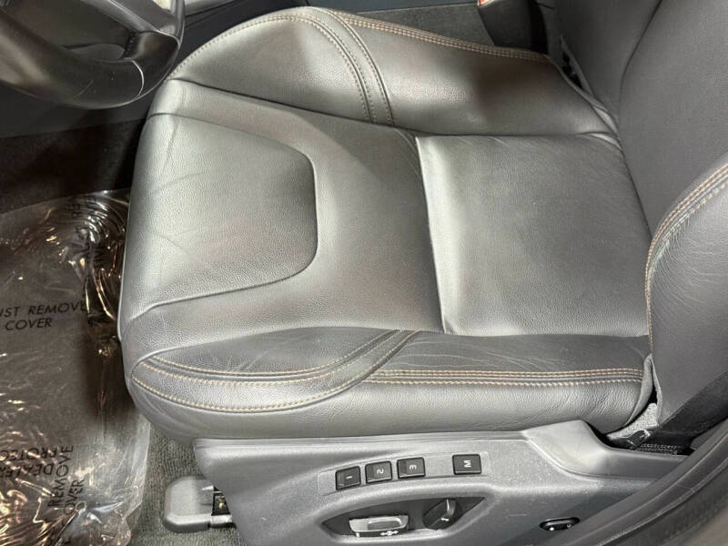 2016 Volvo V60 Cross Country T5