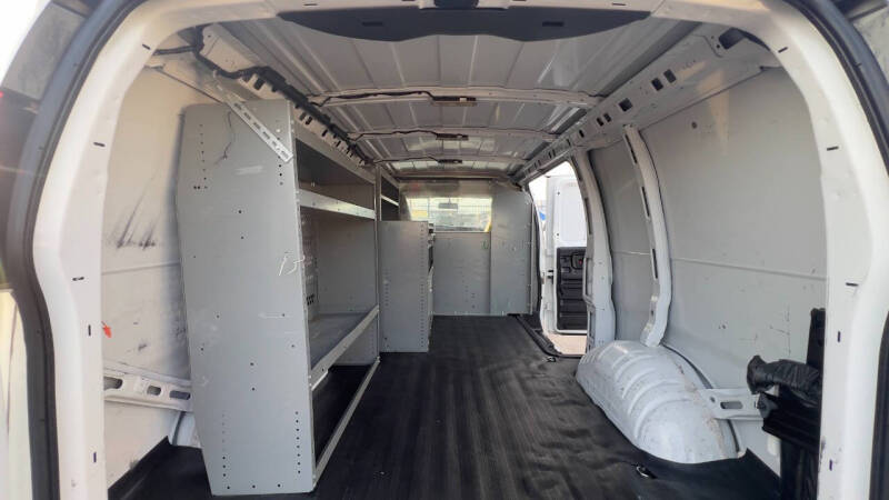 2021 Chevrolet Express 2500