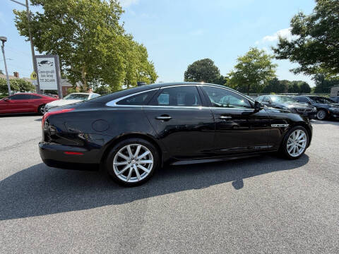 2016 Jaguar XJ R-Sport