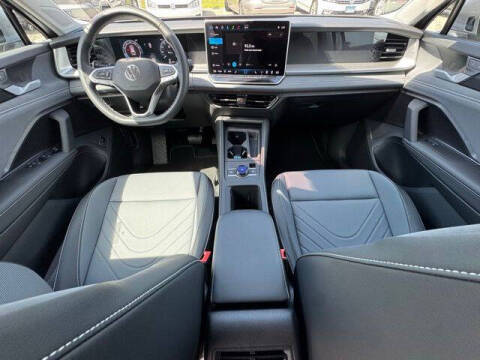 2025 Volkswagen Tiguan SE 4Motion