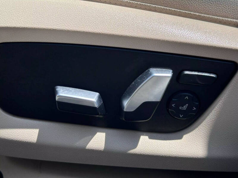 2017 BMW 5 Series 530i