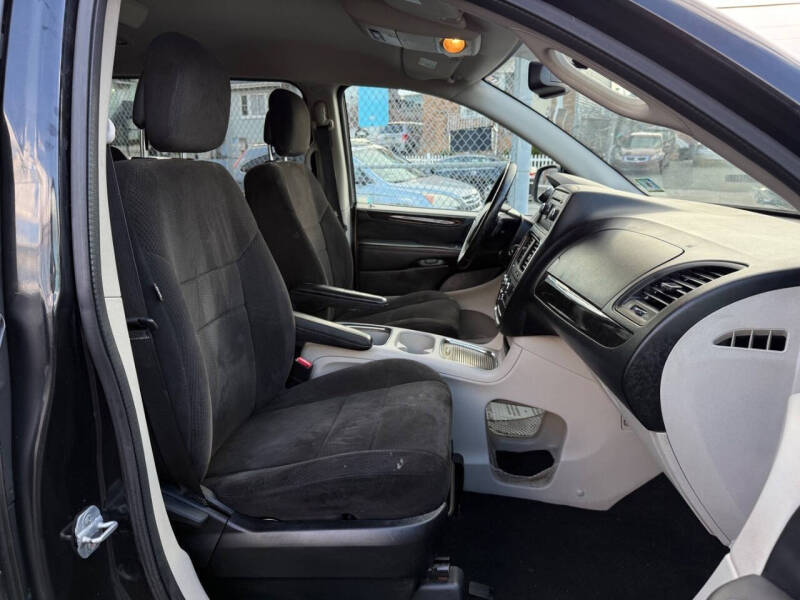2013 Dodge Grand Caravan SXT