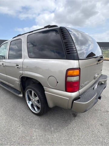 2002 GMC Yukon Denali