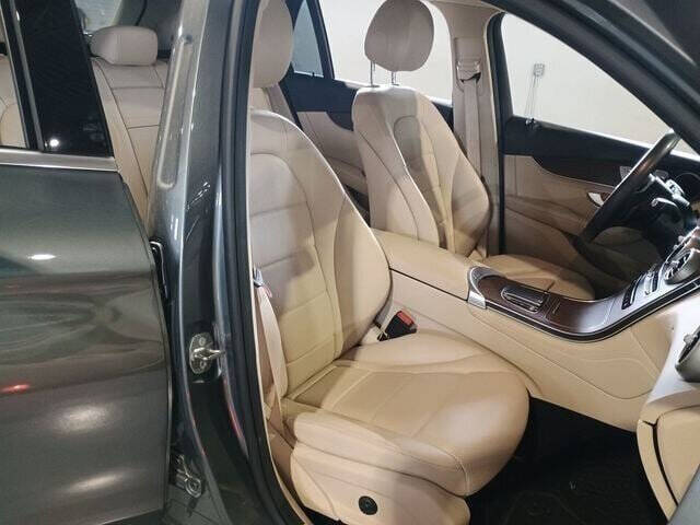 2020 Mercedes-Benz GLC 5