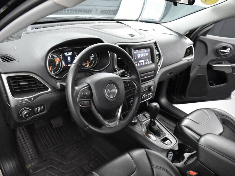 2019 Jeep Cherokee Latitude Plus