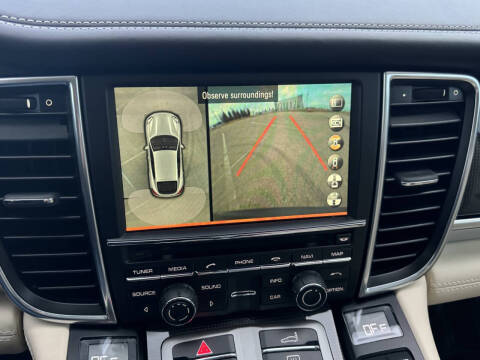 2016 Porsche Panamera Turbo