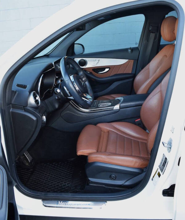 2020 Mercedes-Benz GLC GLC 300 4MATIC