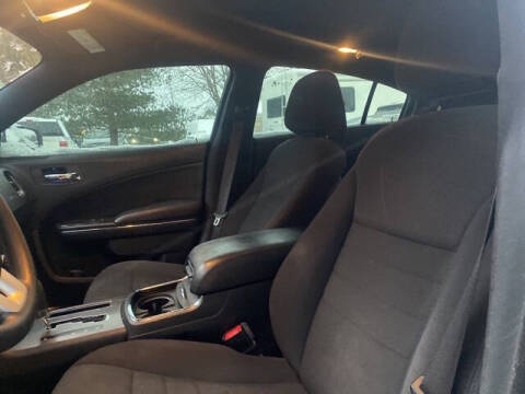 2013 Dodge Charger SE