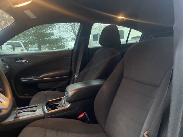 2013 Dodge Charger SE