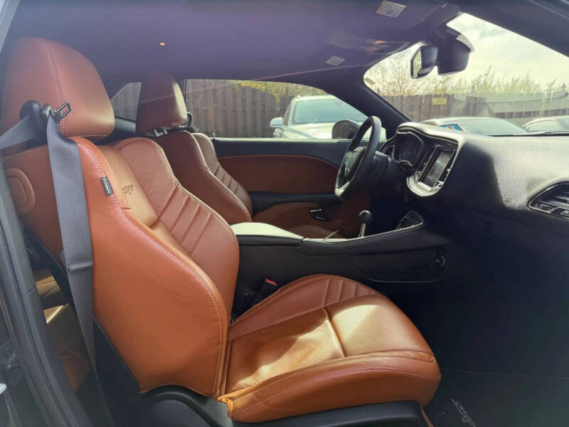 2015 Dodge Challenger SRT Hellcat