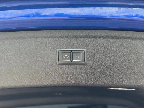 2022 Audi SQ5 3.0T quattro Premium Plus