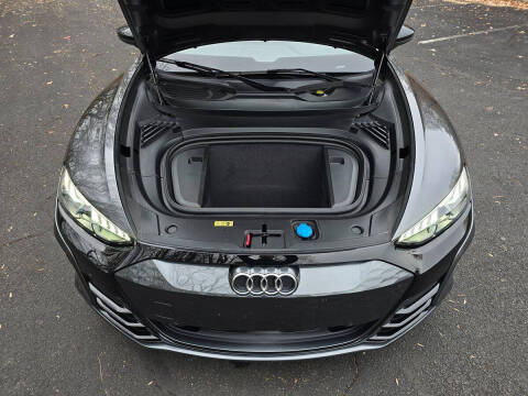 2023 Audi e-tron GT quattro Prestige