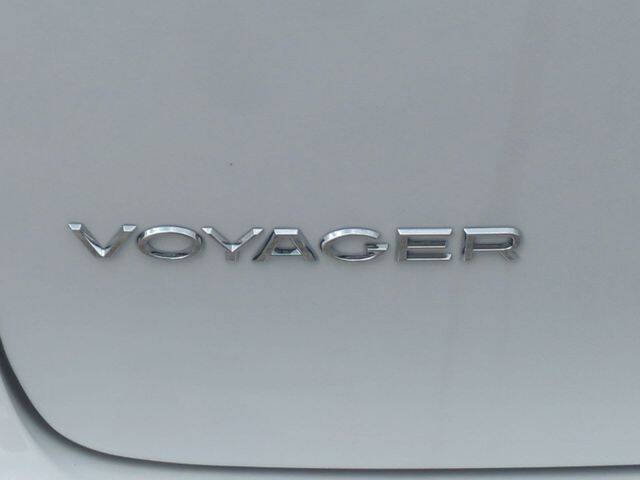 2026 Chrysler Voyager LX