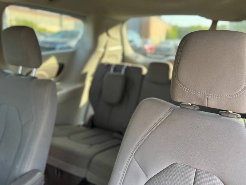 2017 Chrysler Pacifica Touring