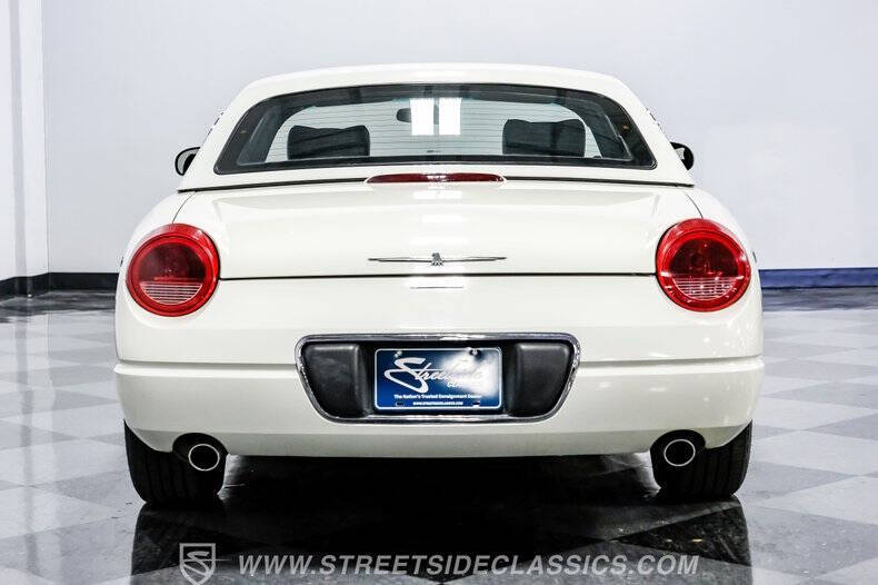 2002 Ford Thunderbird Deluxe