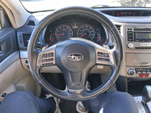 2013 Subaru Outback 2.5i Premium