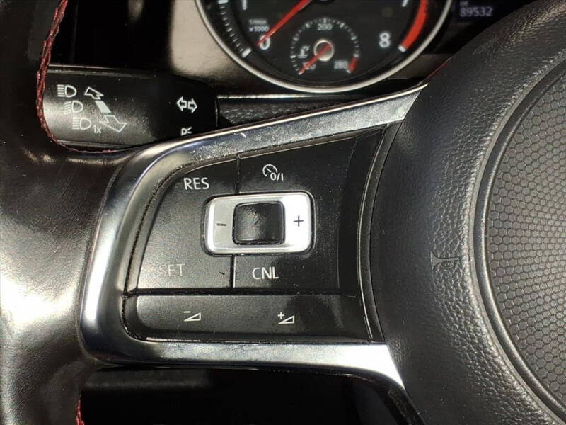 2017 Volkswagen Golf GTI Autobahn