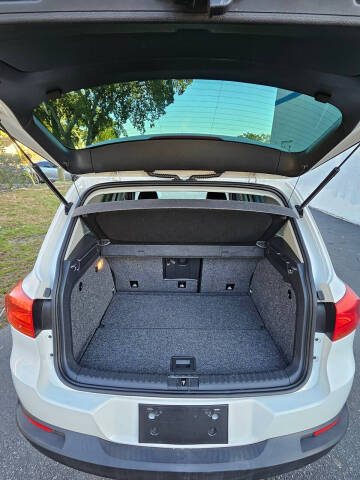 2013 Volkswagen Tiguan SE