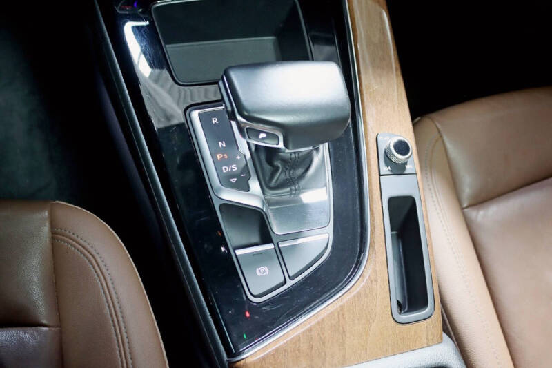 2022 Audi A4 quattro Premium 40 TFSI