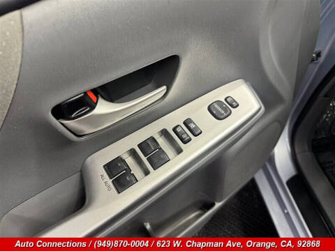 2013 Toyota Prius v Three