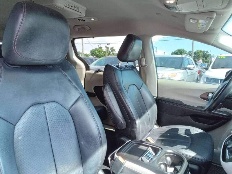 2018 Chrysler Pacifica Touring L