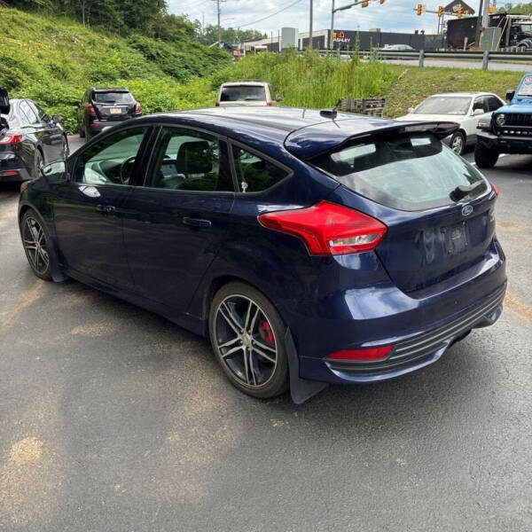 2017 Ford Focus ST