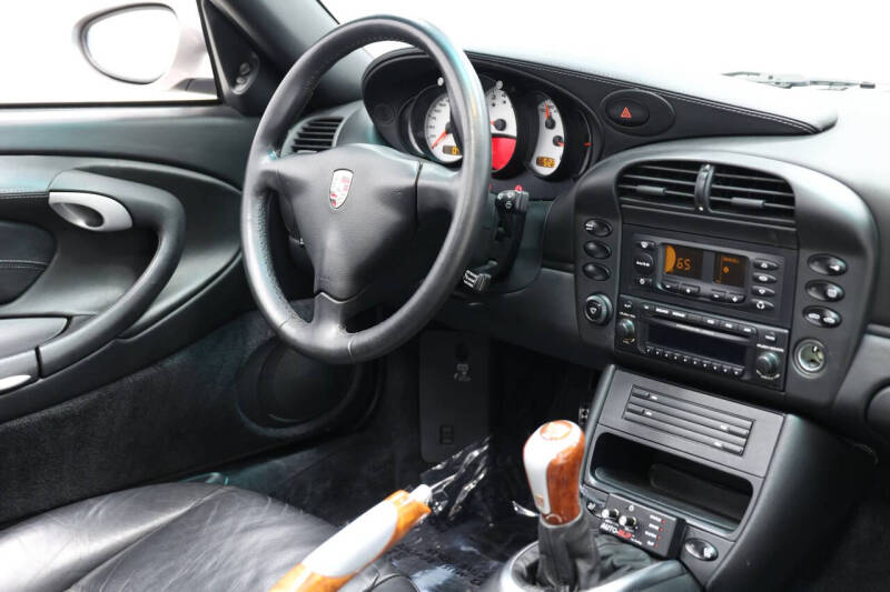 2003 Porsche 911