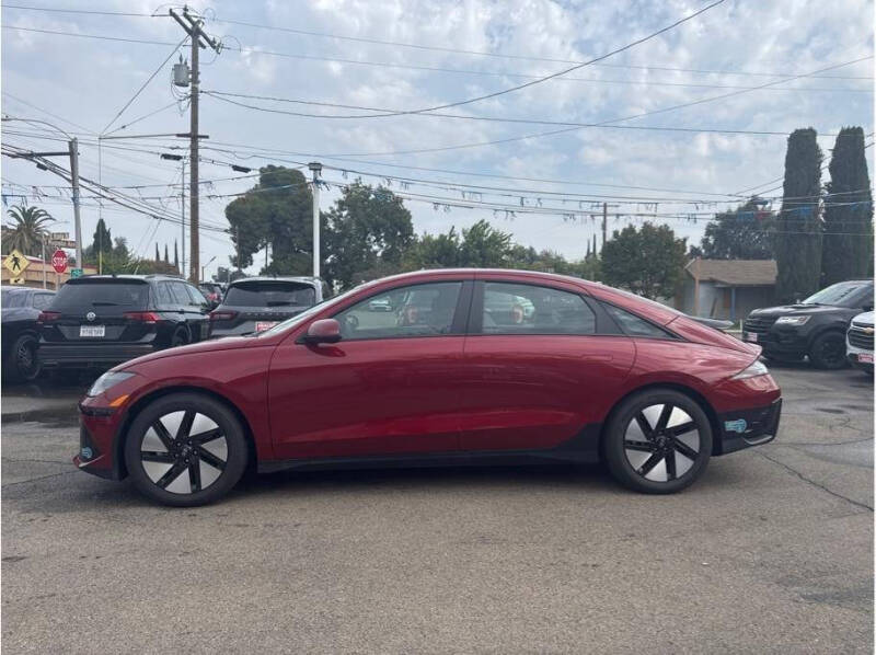 2025 Hyundai IONIQ 6 SE Standard Range