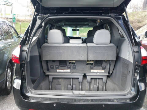 2017 Toyota Sienna XLE 7-Passenger