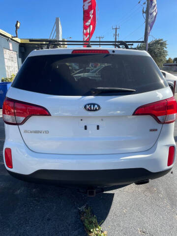 2014 Kia Sorento LX