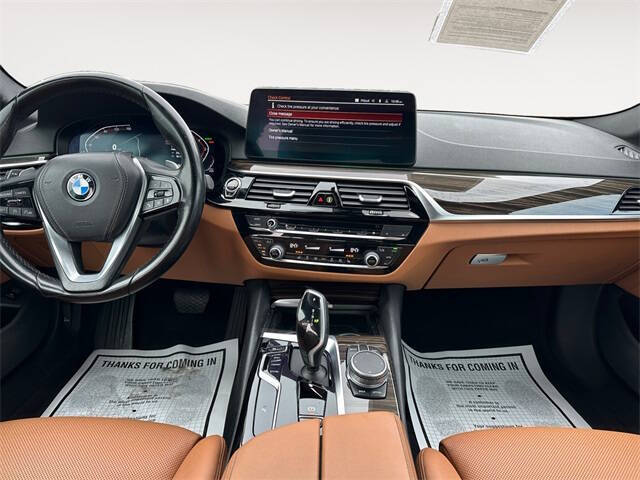 2022 BMW 5 Series 530i