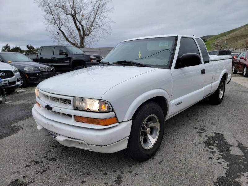 Used 2003 Chevrolet S-10 LS with VIN 1GCCS19X238271225 for sale in Fremont, CA