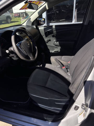 2016 Nissan Versa 1.6 S